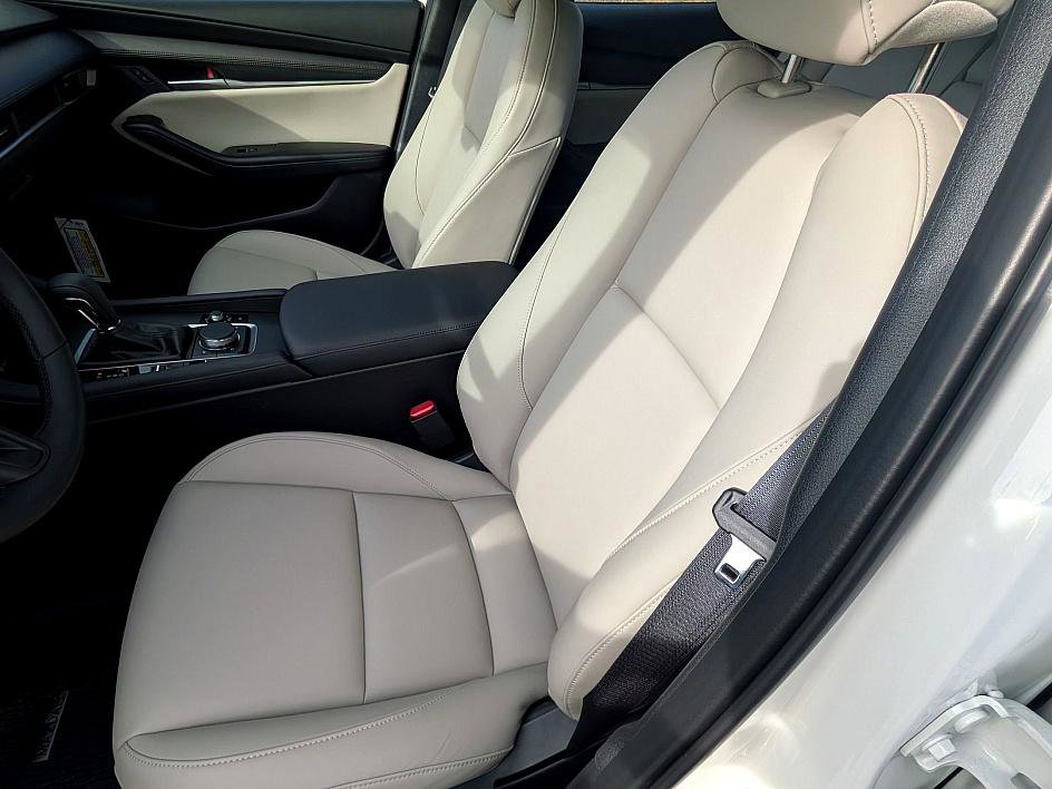 New 2026 MAZDA MAZDA3 2.5 S Sedan w/ Preferred Pkg image 13