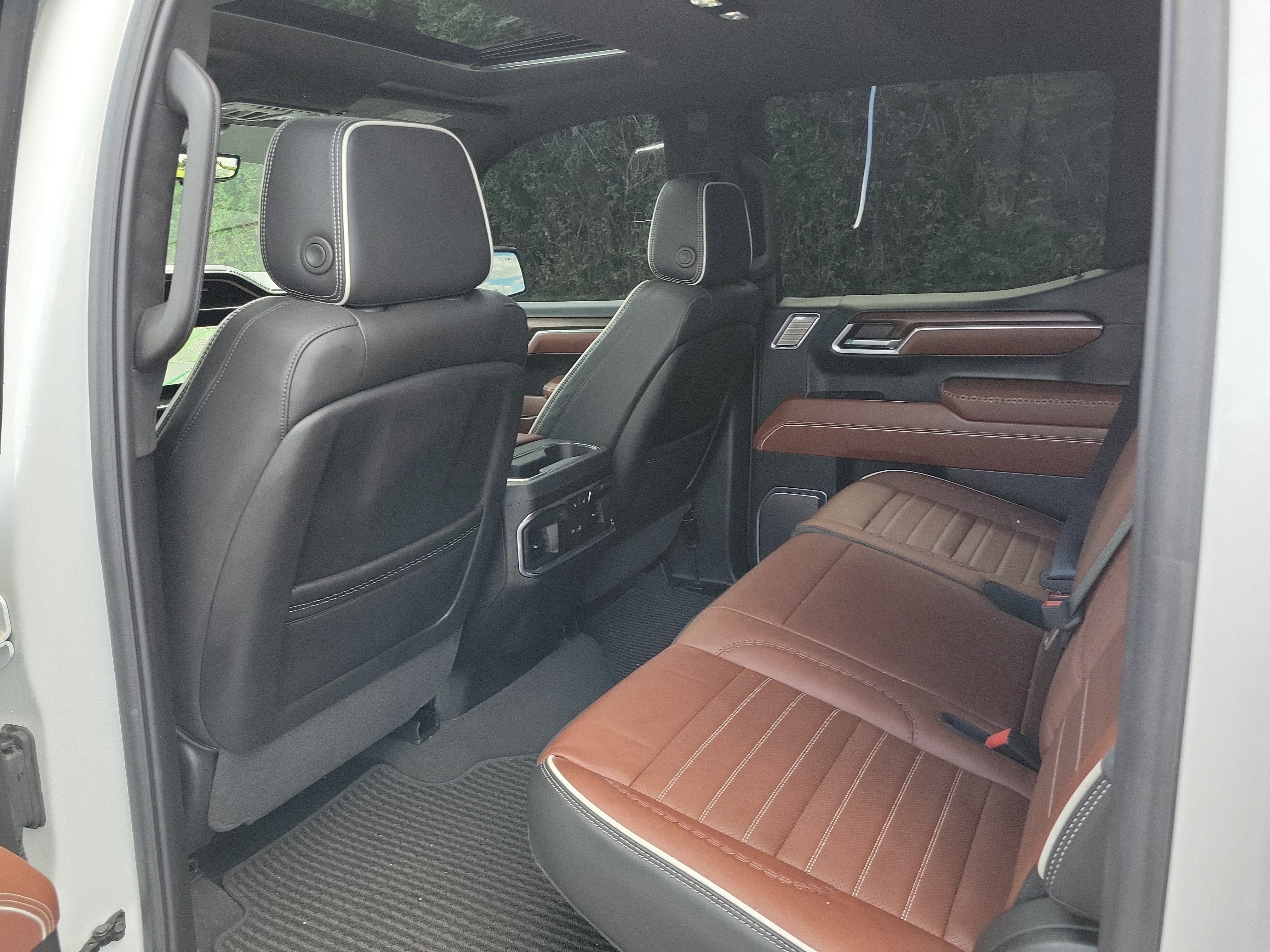 Used 2025 GMC Sierra 1500 Denali Ultimate AWD/4WD image 12