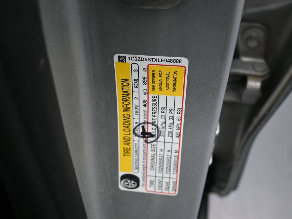 Used 2020 Chevrolet Malibu LT image 9