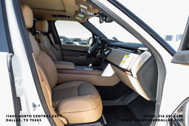 New 2026 Land Rover Range Rover Long Wheelbase SE image 34