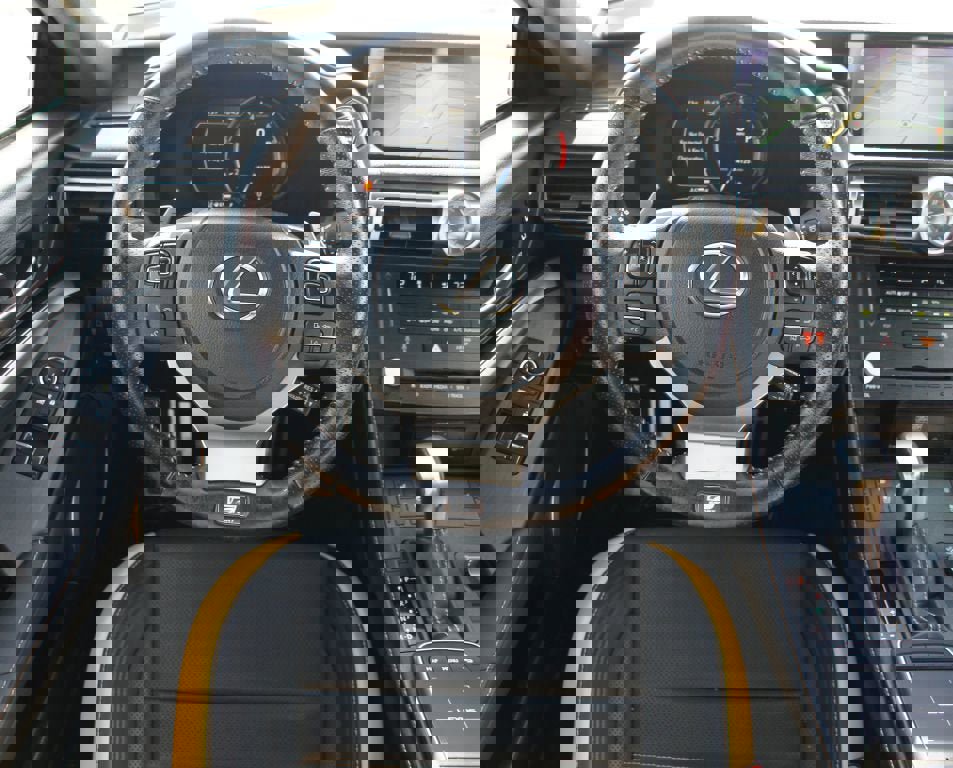 Used 2022 Lexus RC 350 F Sport image 5