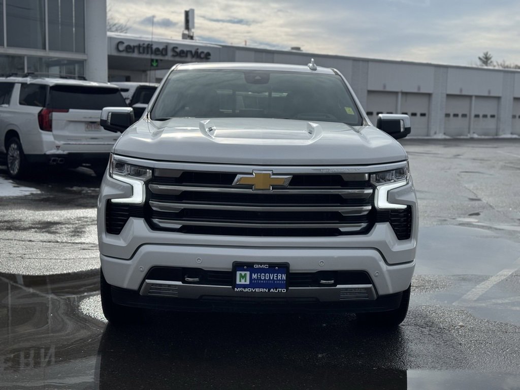 Used 2023 Chevrolet Silverado 1500 High Country w/ High Country Premium Package image 9