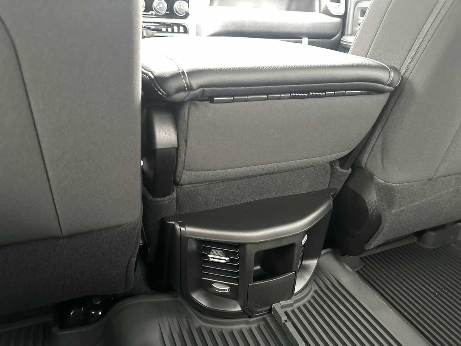 New 2025 RAM 2500 Big Horn w/ Cold Weather Group AWD/4WD image 20