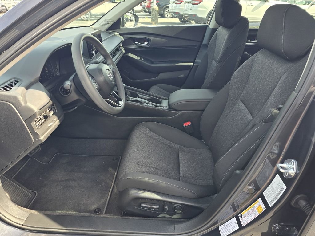 Certified 2025 Honda Accord SE image 11