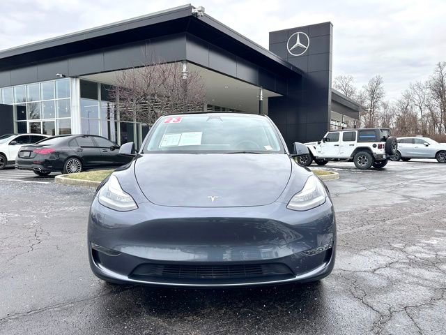 Used 2023 Tesla Model Y Long Range image 2
