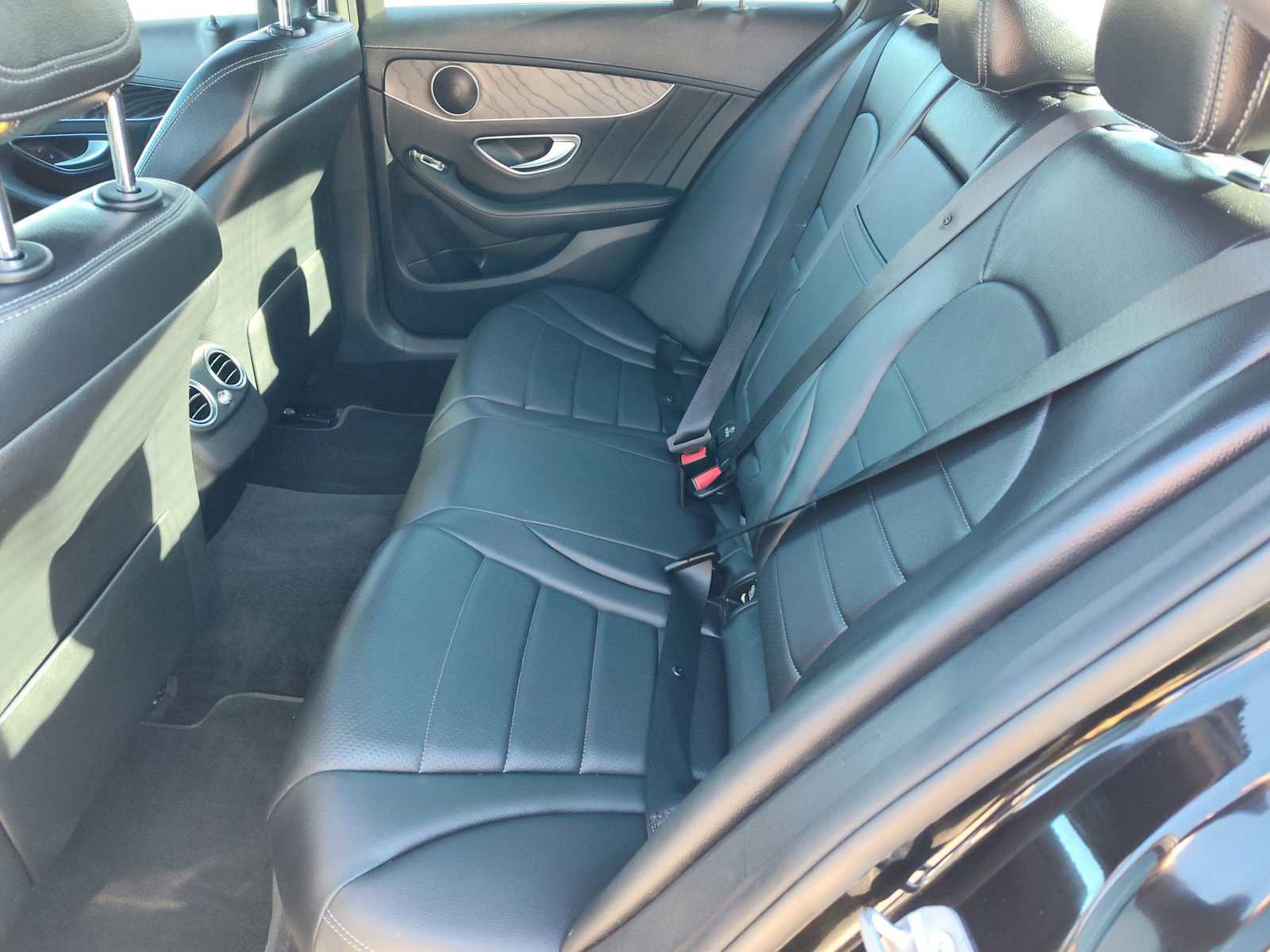 Used 2017 Mercedes-Benz C 300 Sedan image 14