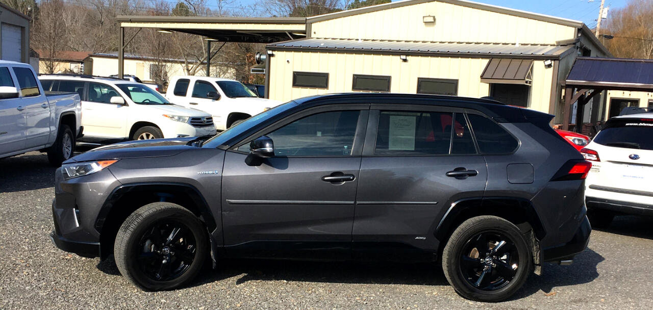 Used 2020 Toyota RAV4 XSE image 3