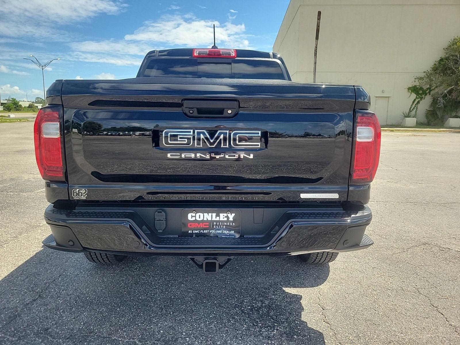 Used 2026 GMC Canyon Elevation w/ Convenience Package RWD image 7