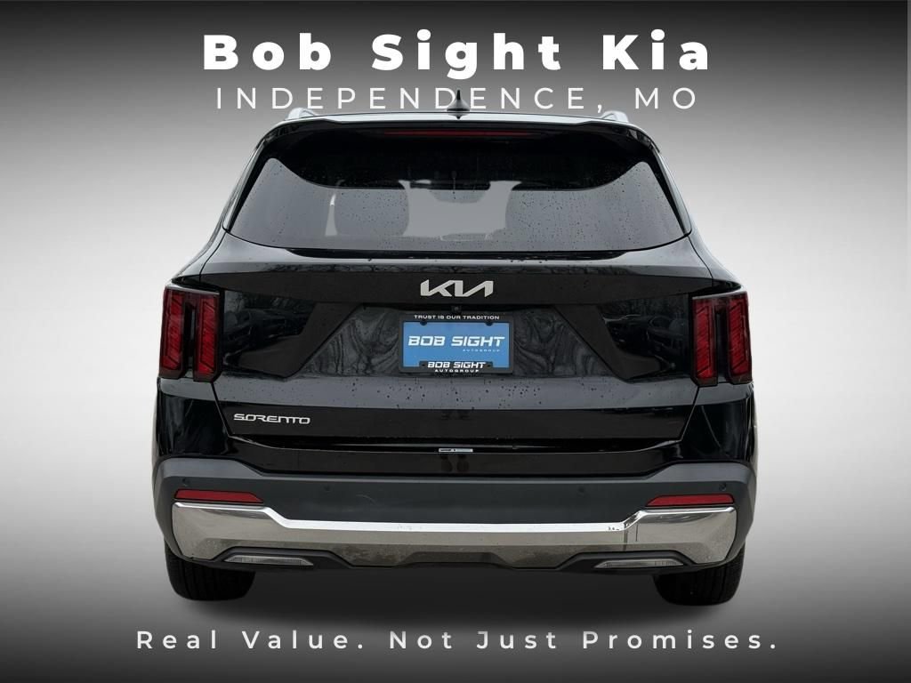 Certified 2024 Kia Sorento S image 14