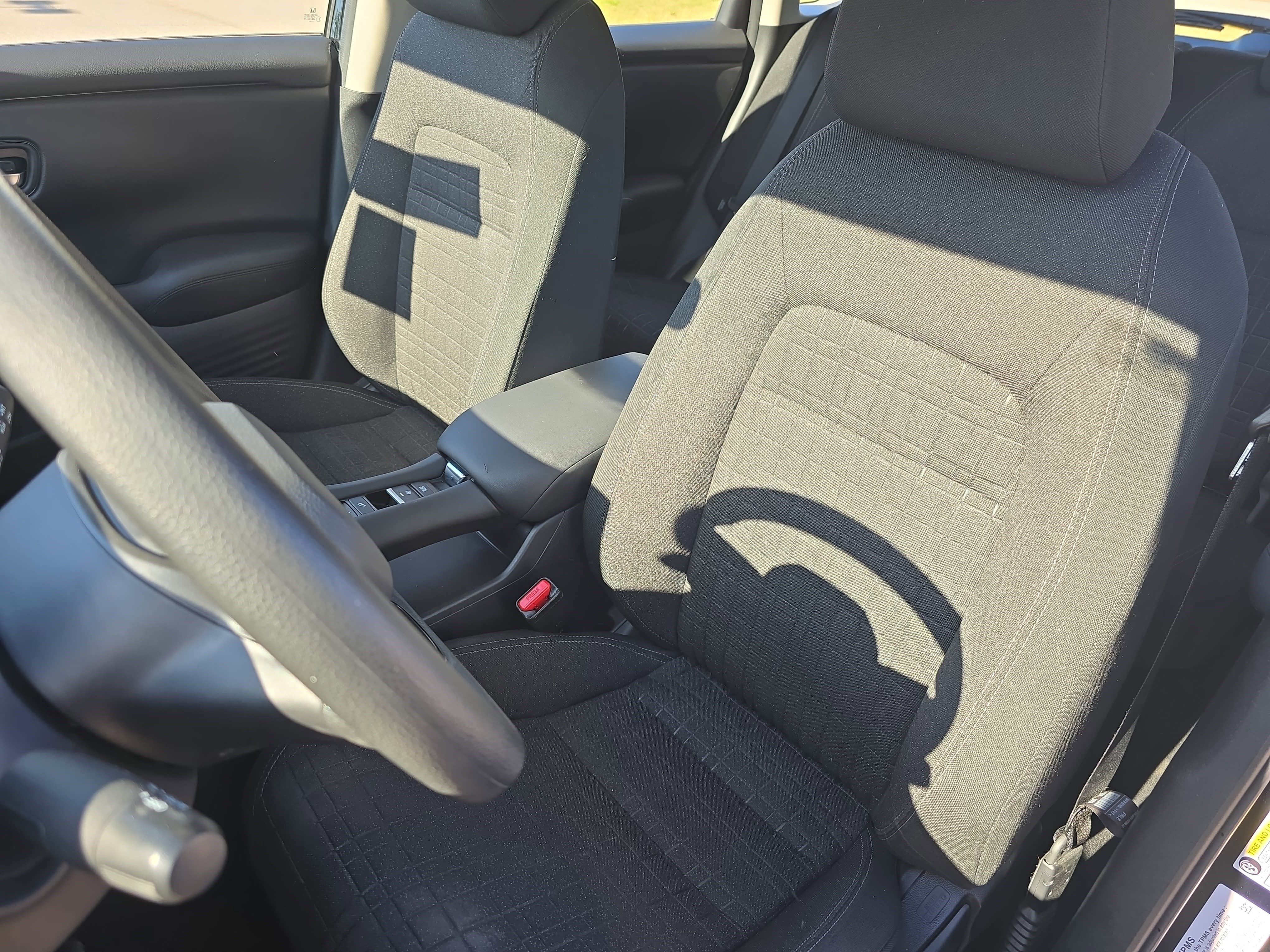 Used 2023 Honda HR-V LX image 15