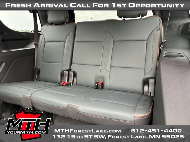 Used 2025 GMC Yukon AT4 AWD/4WD image 11