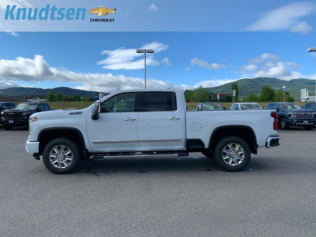 New 2026 Chevrolet Silverado 2500 High Country w/ Technology Package AWD/4WD image 4