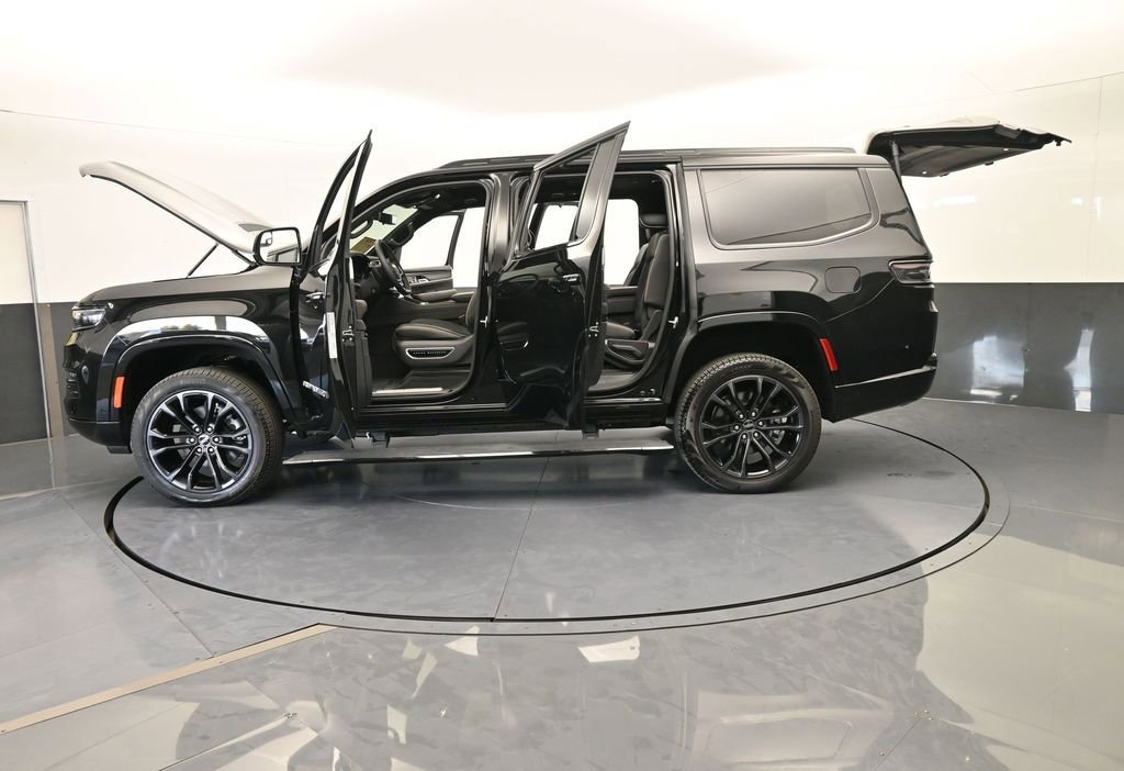 Used 2024 Jeep Grand Wagoneer Series III w/ Quick Order Packagew 28T image 95