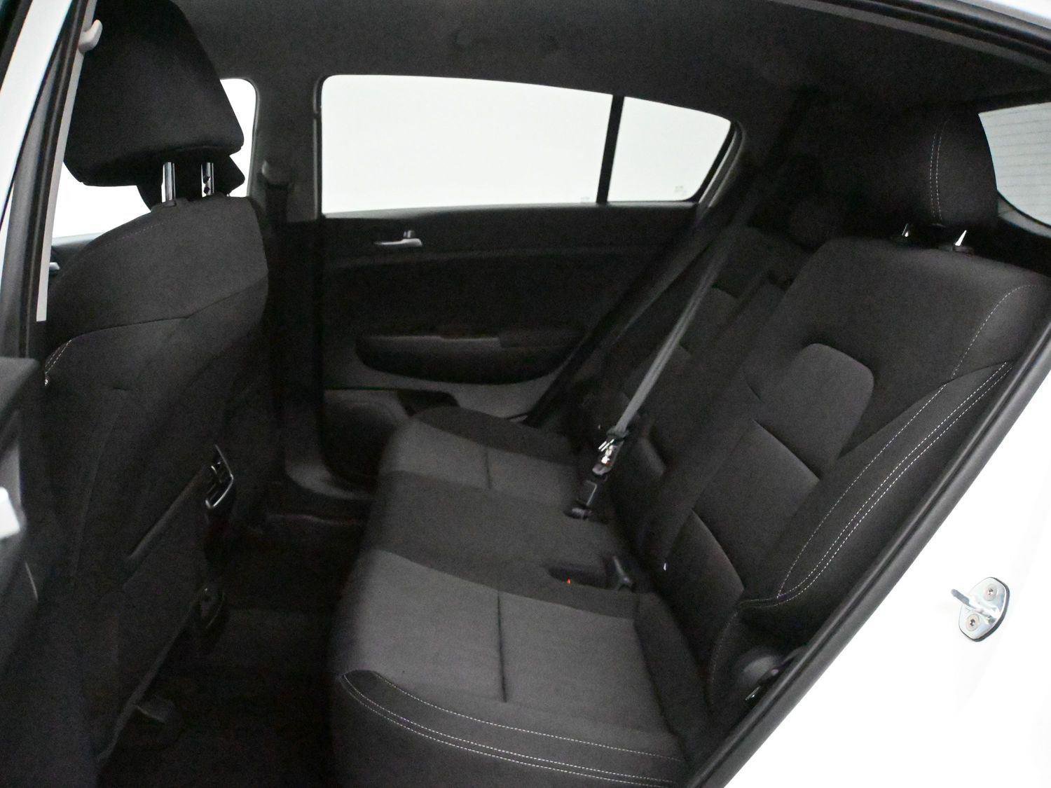 Used 2022 Kia Sportage LX AWD/4WD image 9