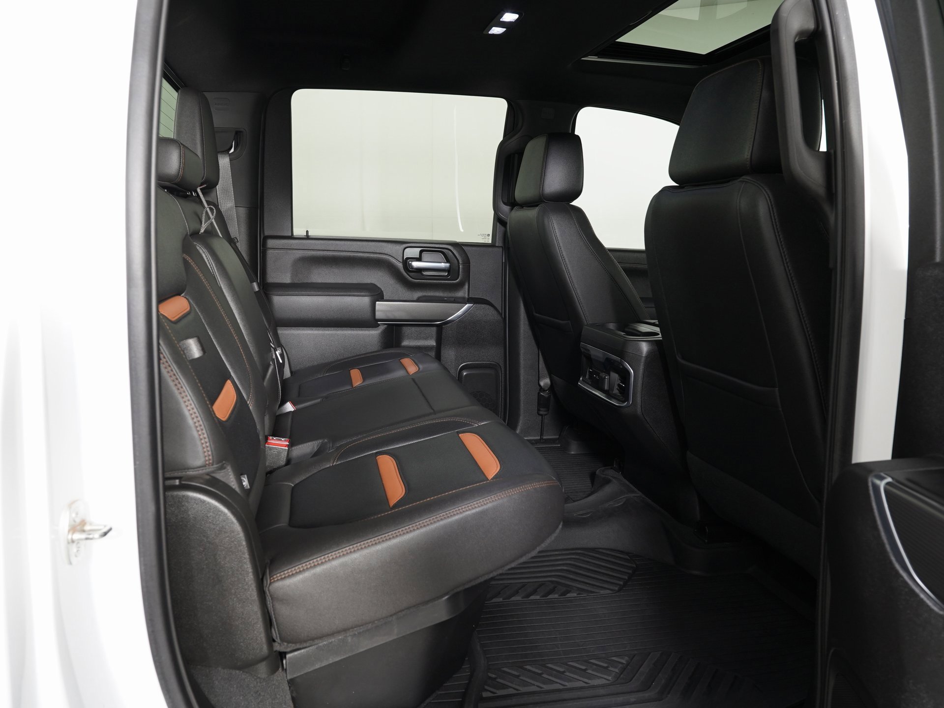 Used 2022 GMC Sierra 2500 AT4 w/ AT4 Premium Plus Package image 11