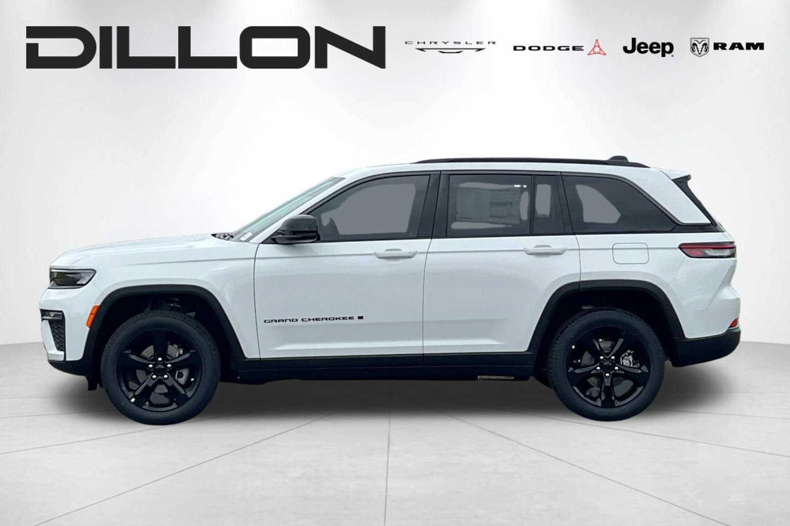 New 2026 Jeep Grand Cherokee Limited w/ Limited Altitude Package AWD/4WD image 6