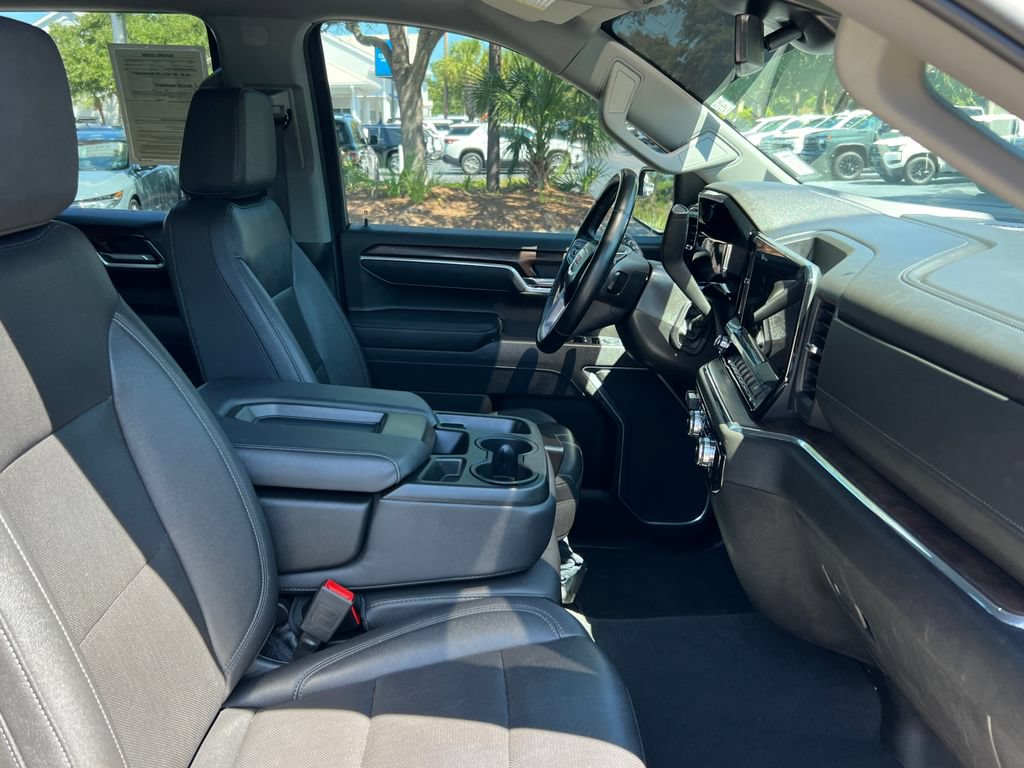 Used 2025 GMC Sierra 1500 SLT AWD/4WD image 23