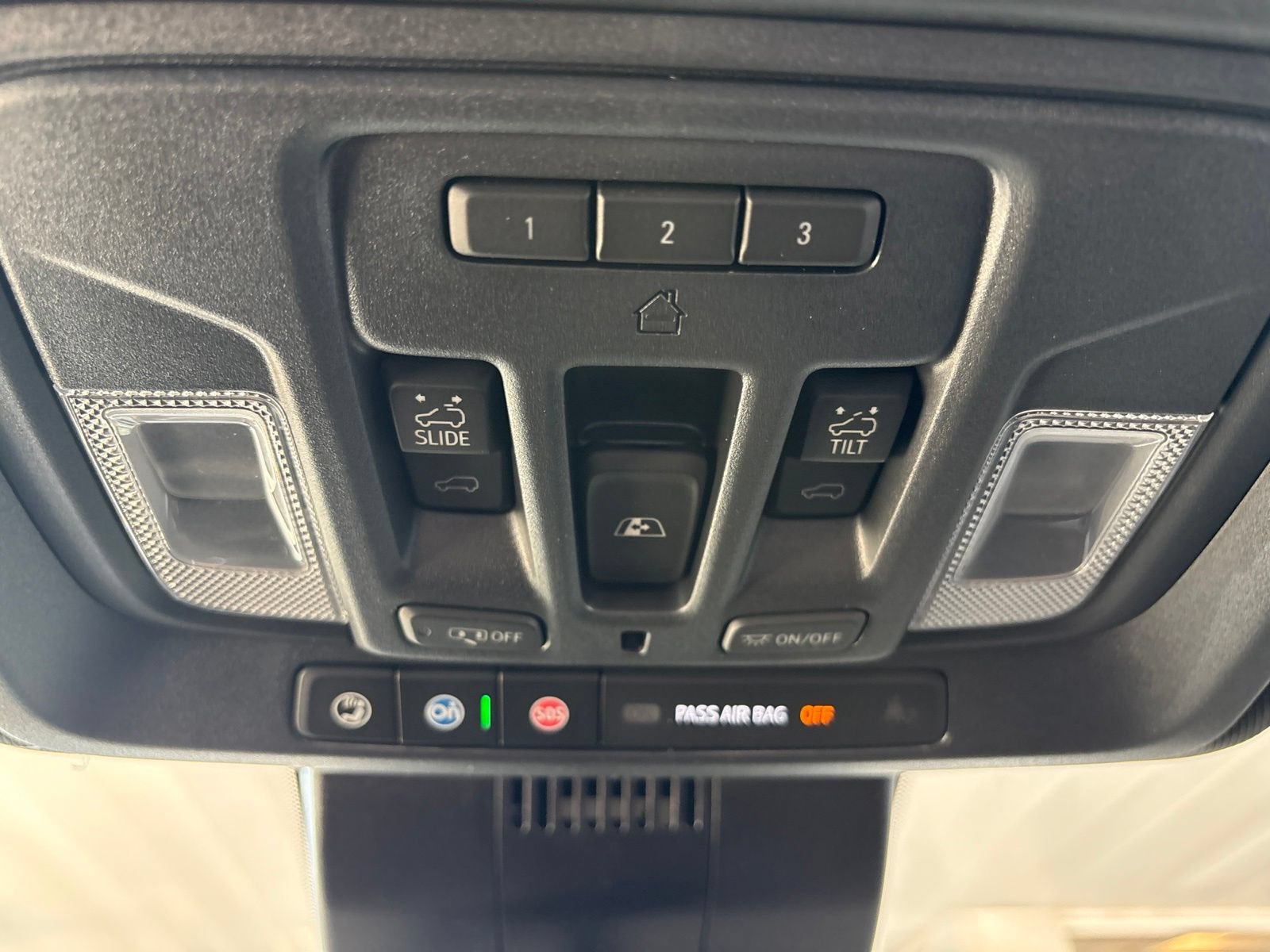 New 2026 Chevrolet Silverado 1500 High Country w/ High Country Premium Package AWD/4WD image 23