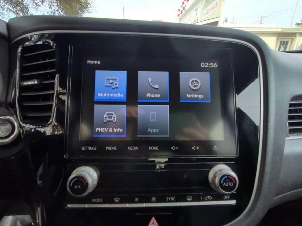 Used 2022 Mitsubishi Outlander SEL image 19