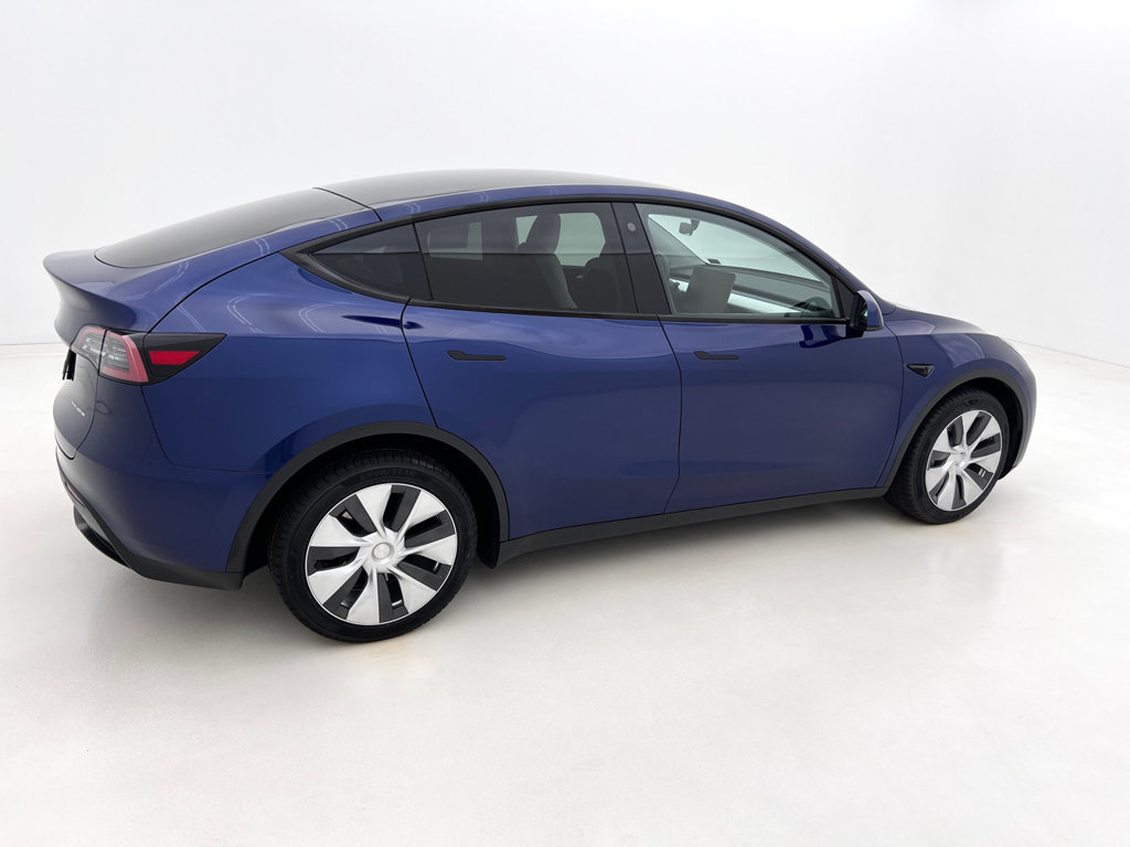 Used 2023 Tesla Model Y Long Range AWD/4WD image 6