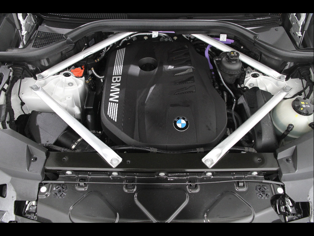 Certified 2025 BMW X5 xDrive40i w/ Climate Comfort Package image 24