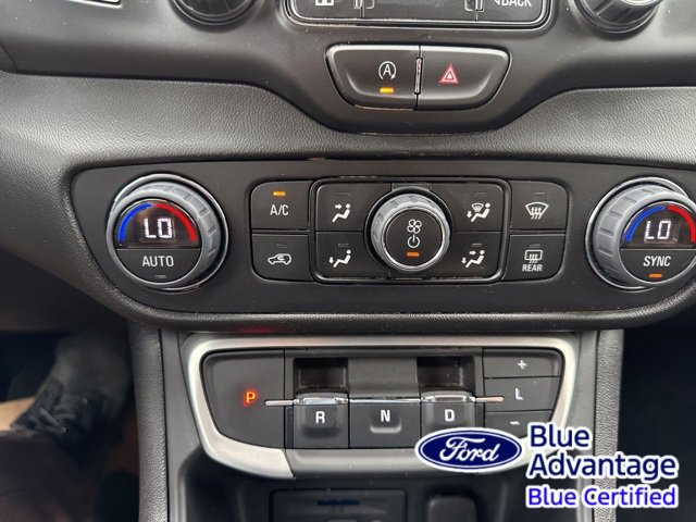 Used 2023 GMC Terrain SLT image 20