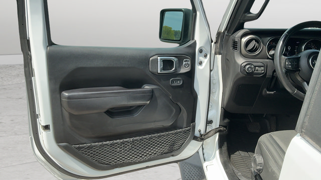 Used 2021 Jeep Wrangler Sport AWD/4WD image 18