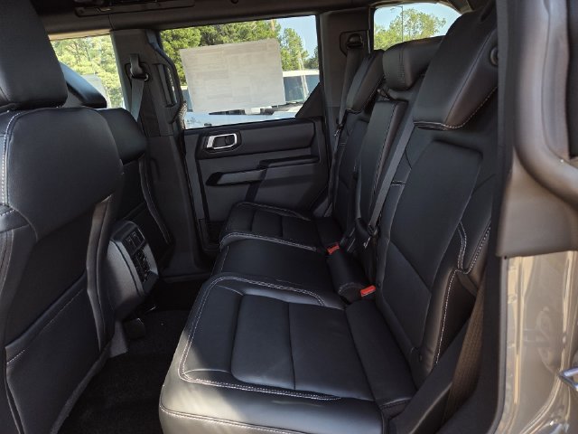 New 2026 Ford Bronco Outer Banks w/ Sasquatch Package AWD/4WD image 16