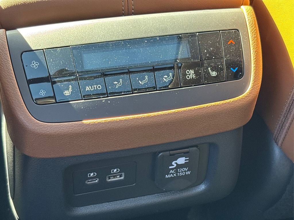 New 2025 Nissan Pathfinder Platinum w/ Cargo Package image 38