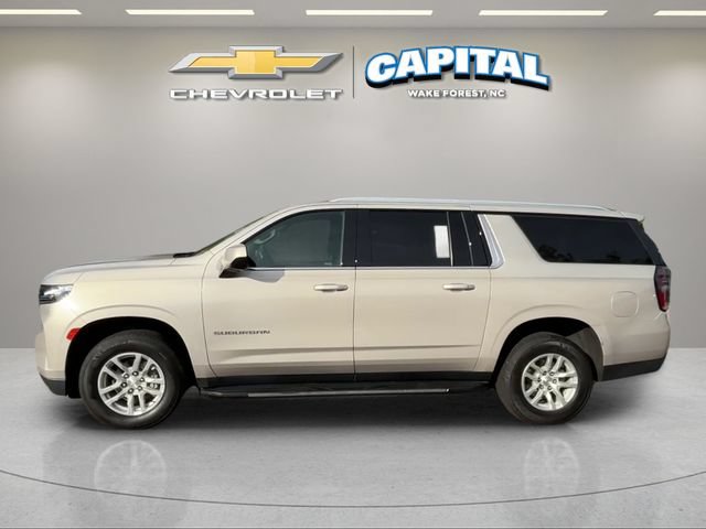 Used 2023 Chevrolet Suburban LT RWD image 2