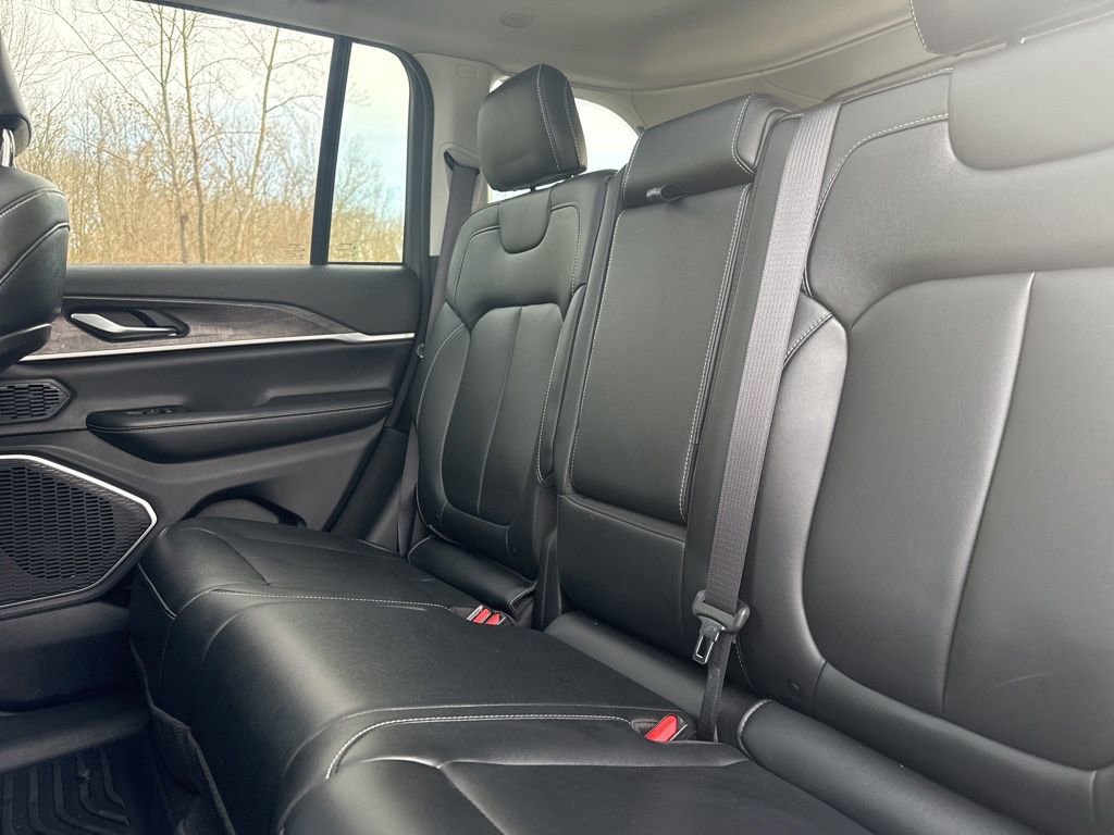 Used 2023 Jeep Grand Cherokee 4WD 4xe image 42