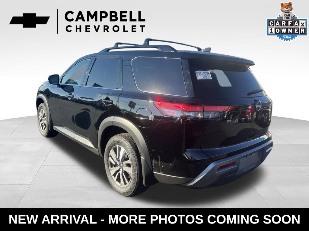 Used 2026 Nissan Pathfinder SL FWD image 3