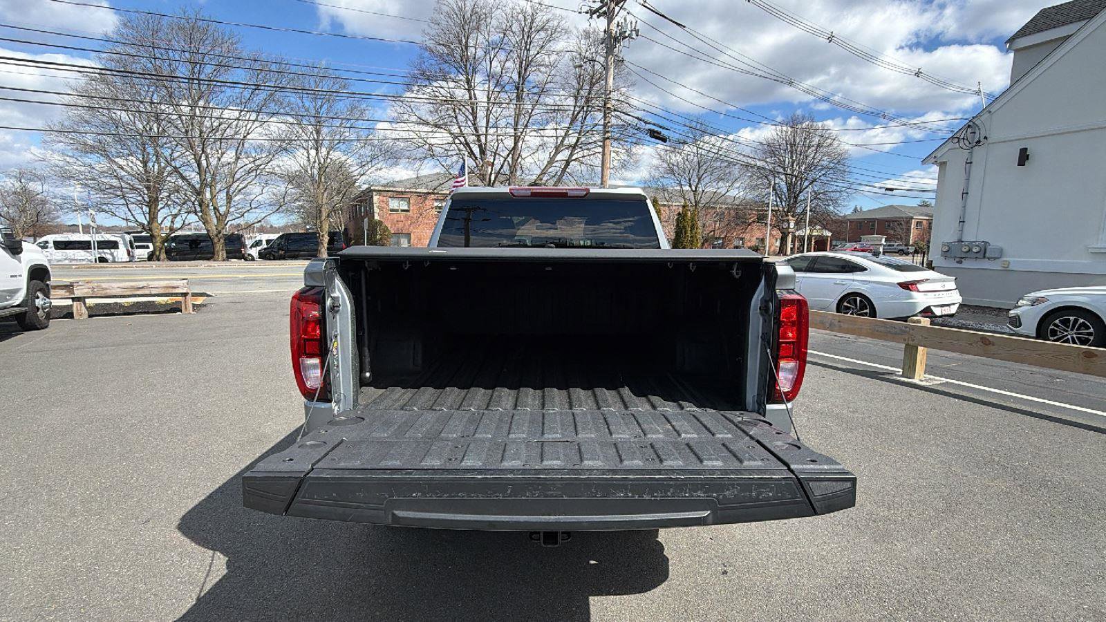 Used 2023 GMC Sierra 1500 Elevation image 11