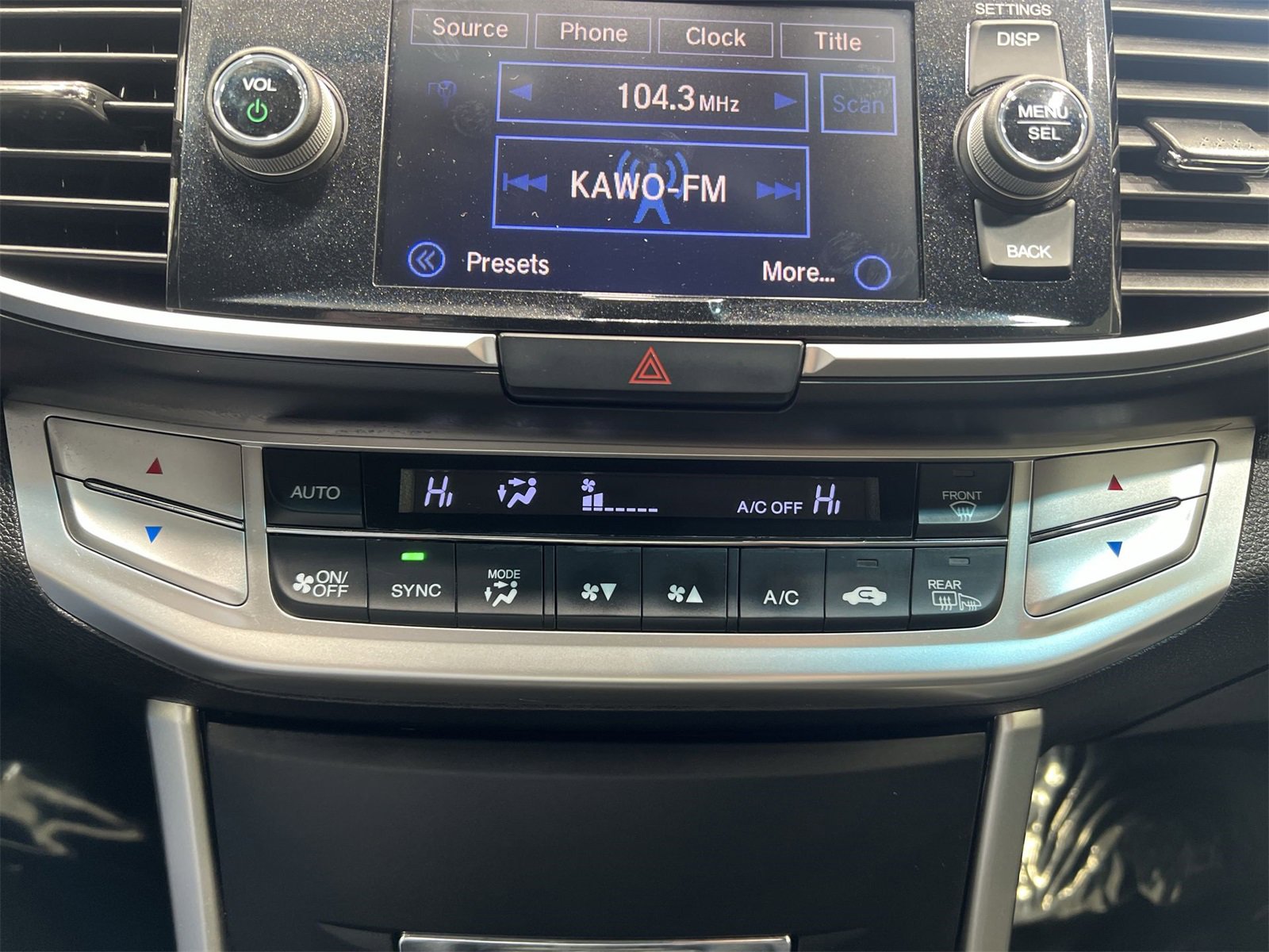 Used 2015 Honda Accord EX-L image 18