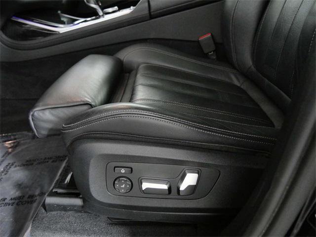 Used 2020 BMW X7 xDrive40i w/ M Sport Package image 17
