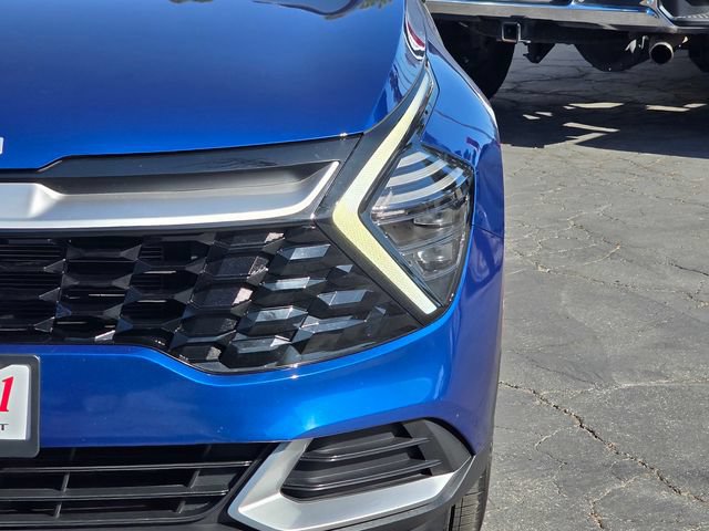Used 2025 Kia Sportage EX w/ Premium Package FWD image 3