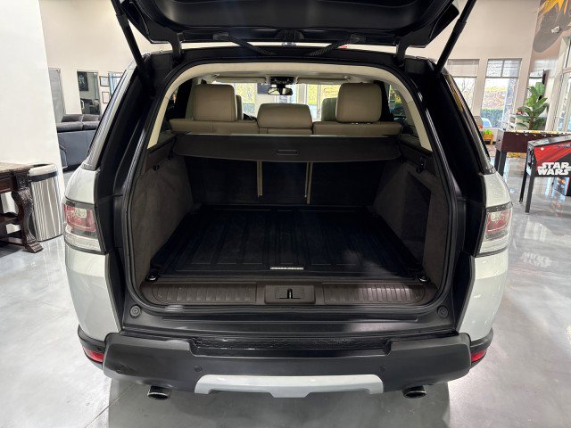 Used 2016 Land Rover Range Rover Sport HSE image 14