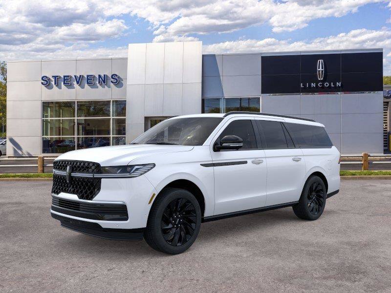 New 2026 Lincoln Navigator L Reserve w/ Jet Appearance Package AWD/4WD image 2