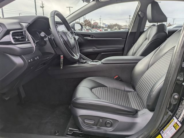 Used 2024 Toyota Camry SE image 25