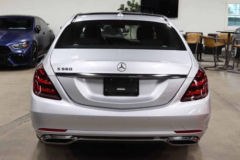 Used 2018 Mercedes-Benz S 560 Sedan image 4