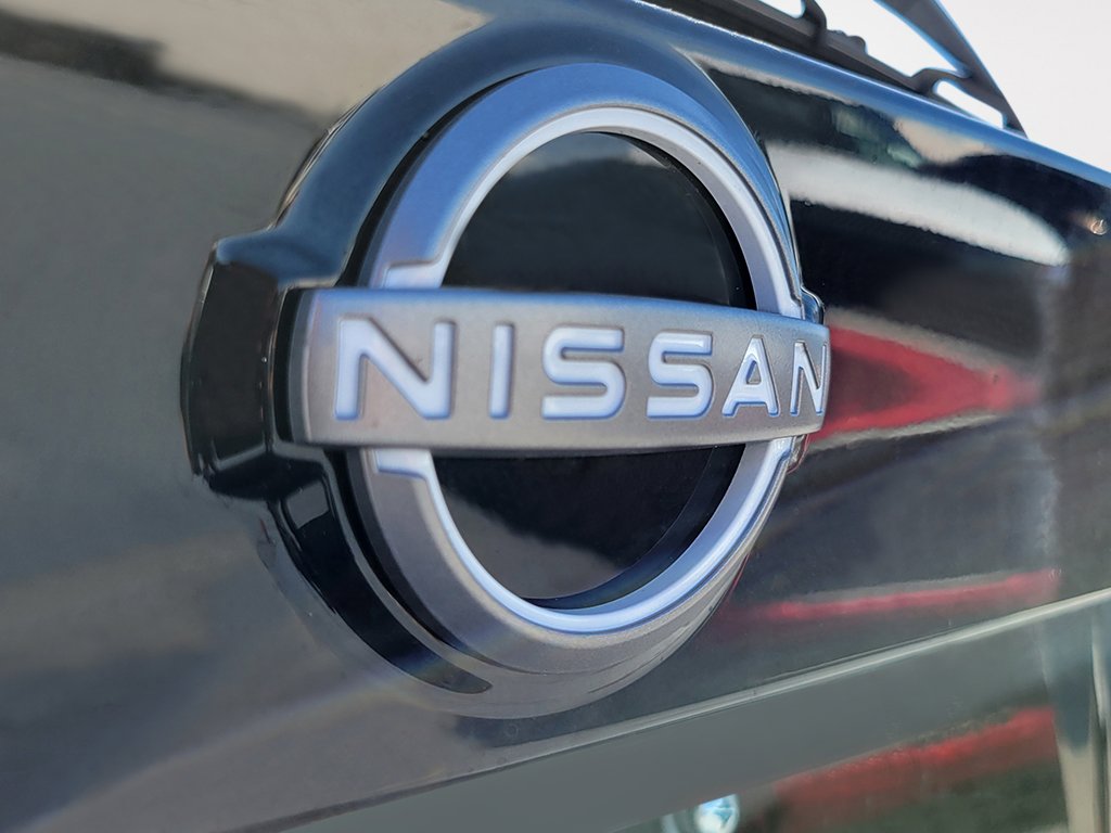 New 2025 Nissan Kicks SR image 11