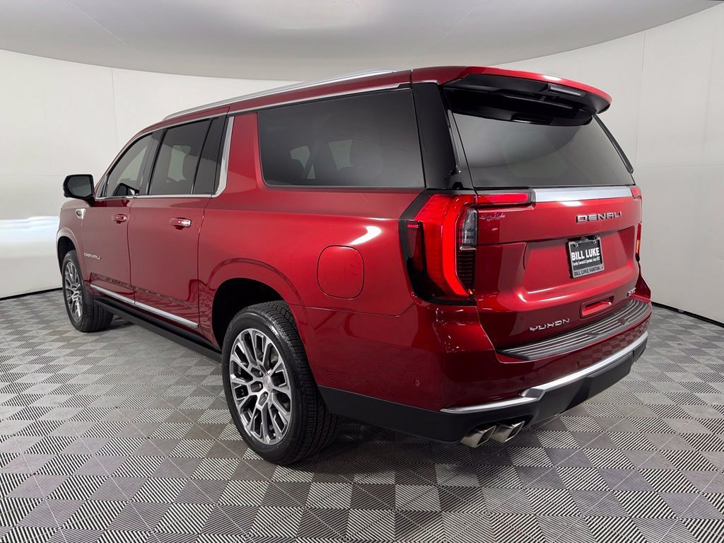Used 2026 GMC Yukon XL Denali w/ Sun & Power Step Package AWD/4WD image 9