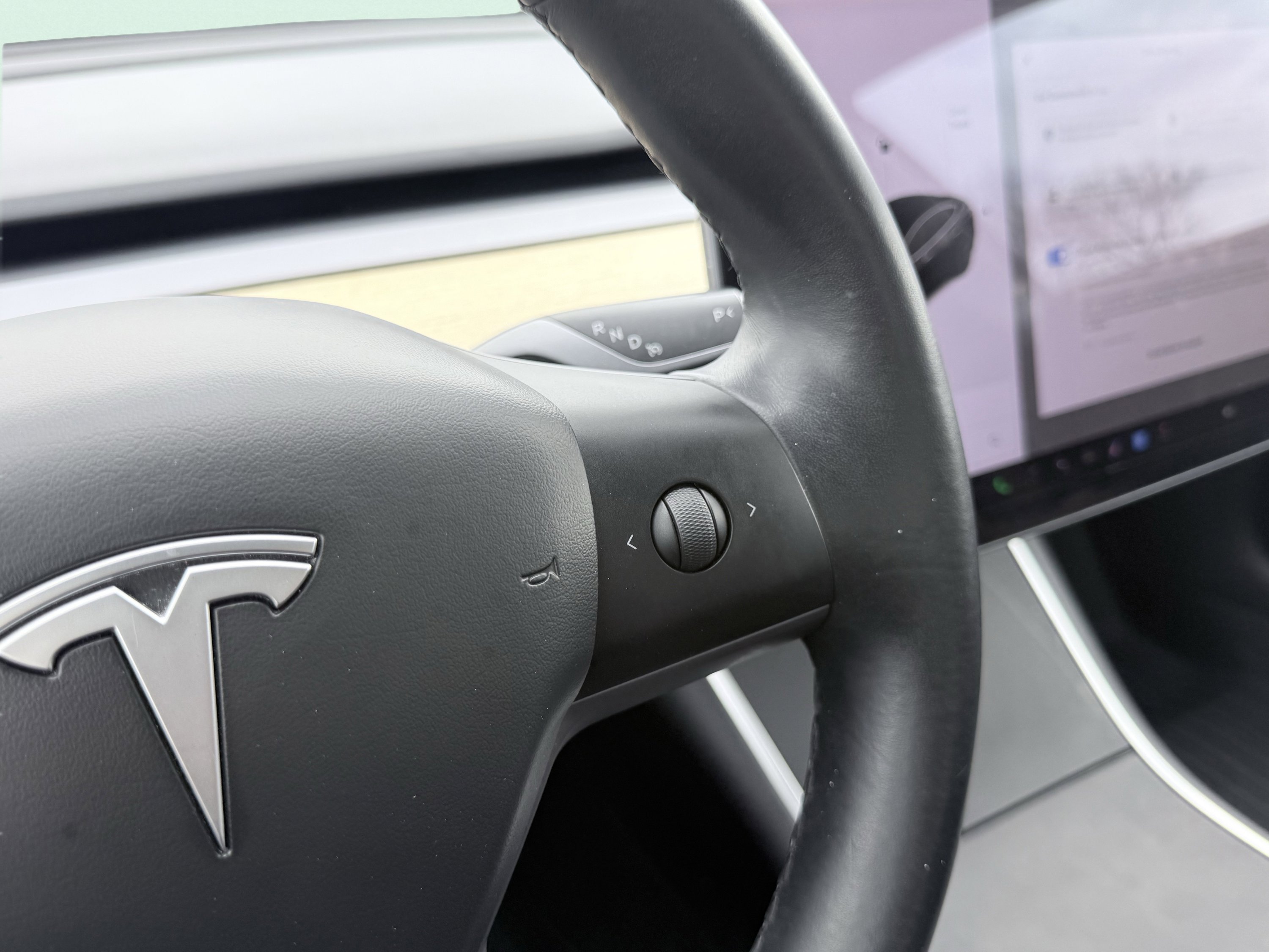 Used 2018 Tesla Model 3 Mid Range image 54