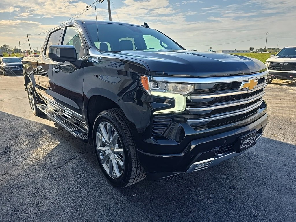 Used 2024 Chevrolet Silverado 1500 High Country w/ High Country Premium Package image 9