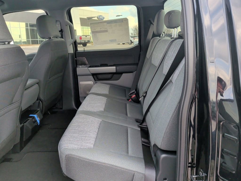 New 2026 Ford F250 XLT w/ XLT Premium Package image 34