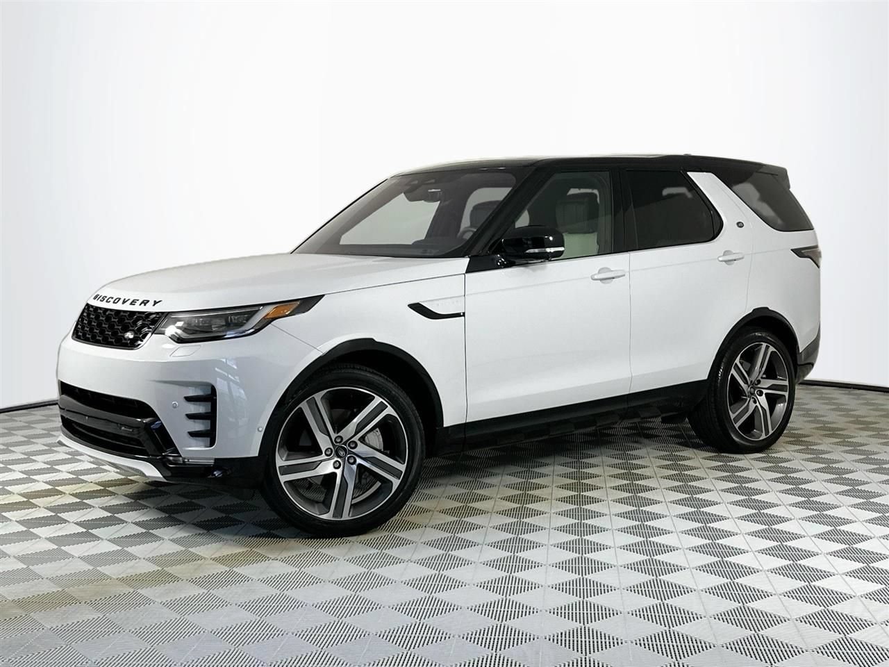 Certified 2023 Land Rover Discovery S R-Dynamic