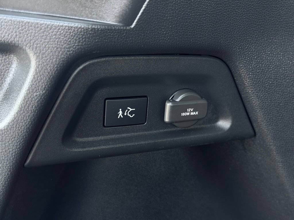 Used 2025 Honda Pilot Elite image 13