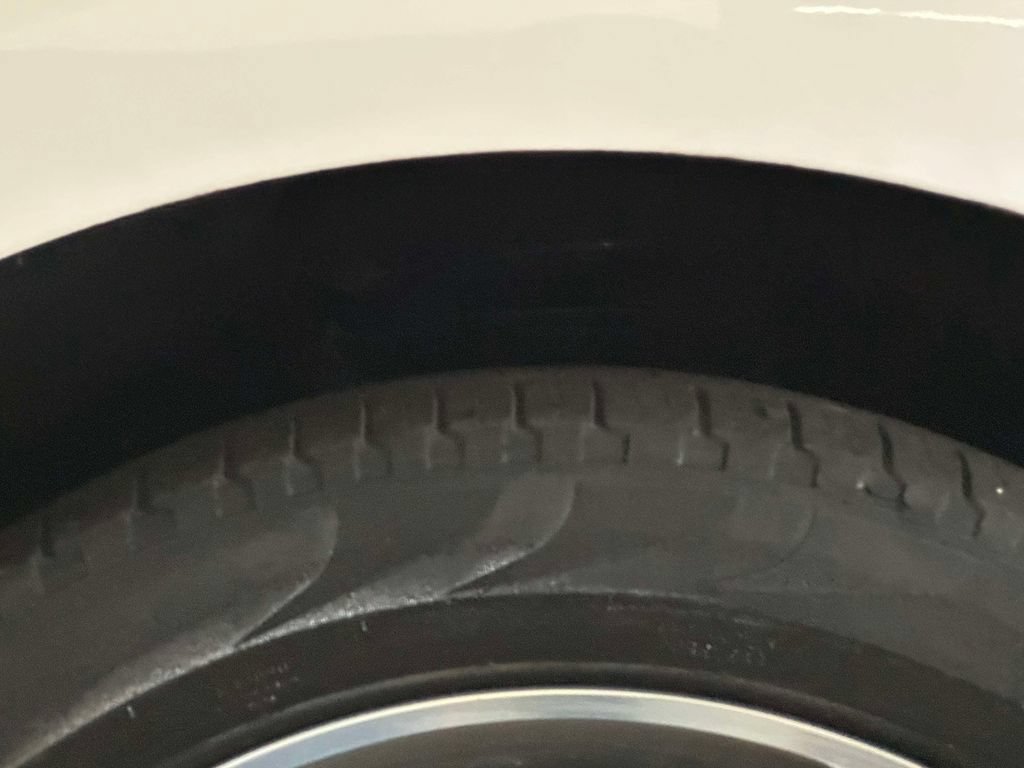 Used 2019 Ford Edge Titanium w/ Equipment Group 301A AWD/4WD image 15