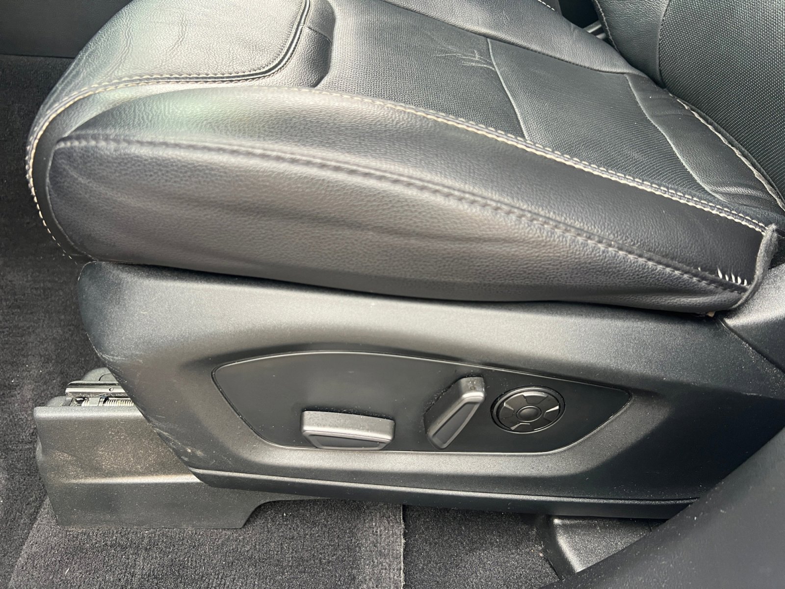 Used 2022 Ford Explorer ST w/ Equipment Group 401A image 14