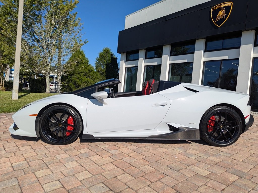 Used 2017 Lamborghini Huracan LP 610-4 image 9